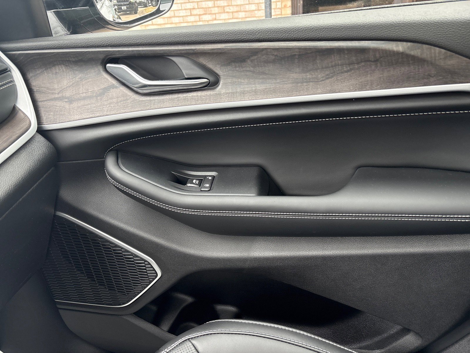 New 2026 Jeep Grand Cherokee Limited image 14