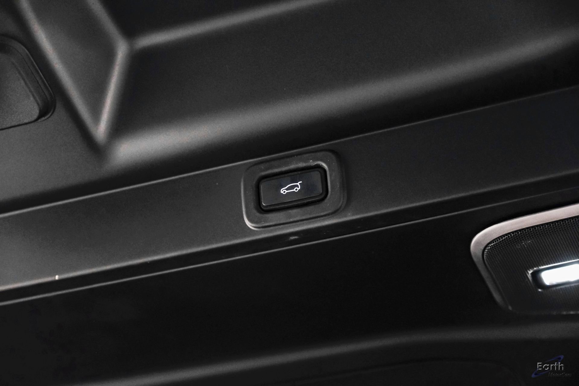 Used 2023 Land Rover Range Rover SE image 99