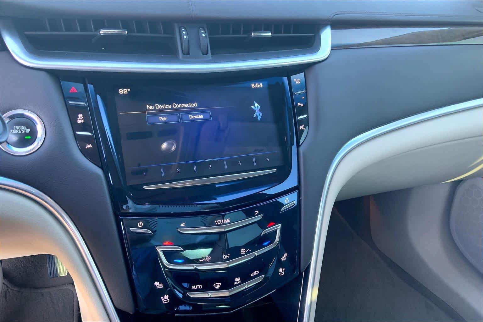 Used 2016 Cadillac XTS Luxury w/ Driver Awareness Package FWD image 33