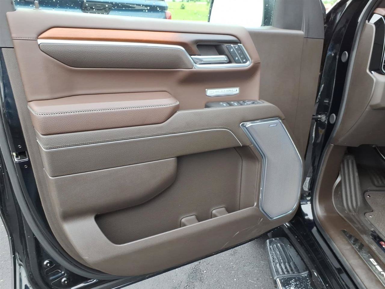 Used 2024 GMC Sierra 1500 Denali w/ Technology Package AWD/4WD image 13