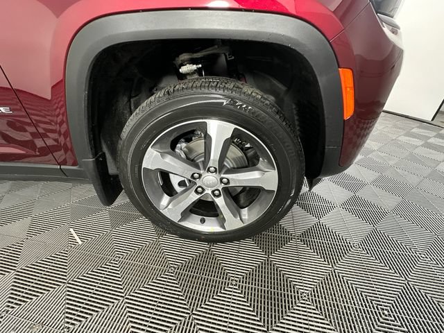 New 2026 Jeep Grand Cherokee Limited AWD/4WD image 4