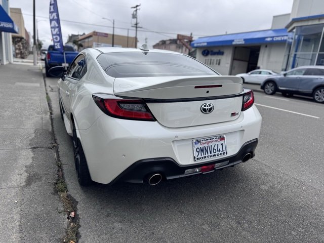 Used 2024 Toyota GR86 Premium image 8