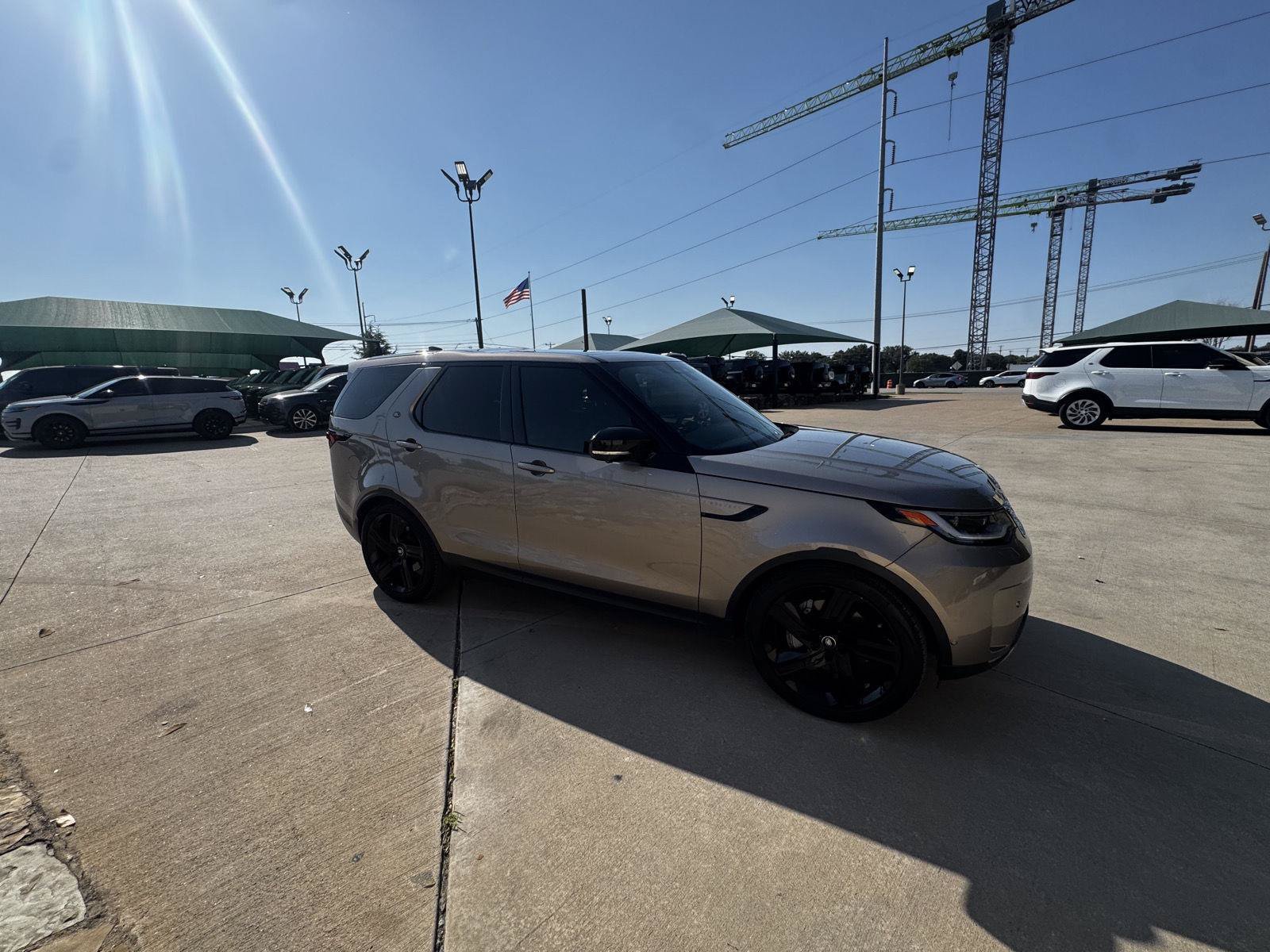 Certified 2025 Land Rover Discovery S AWD/4WD image 8