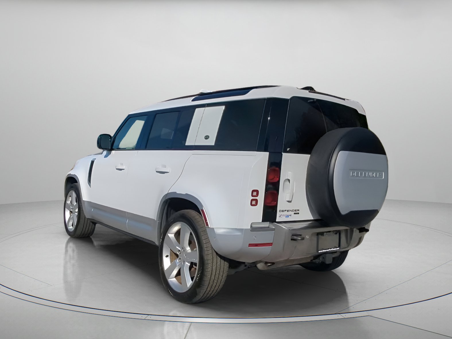 Used 2022 Land Rover Defender 110 SE image 21