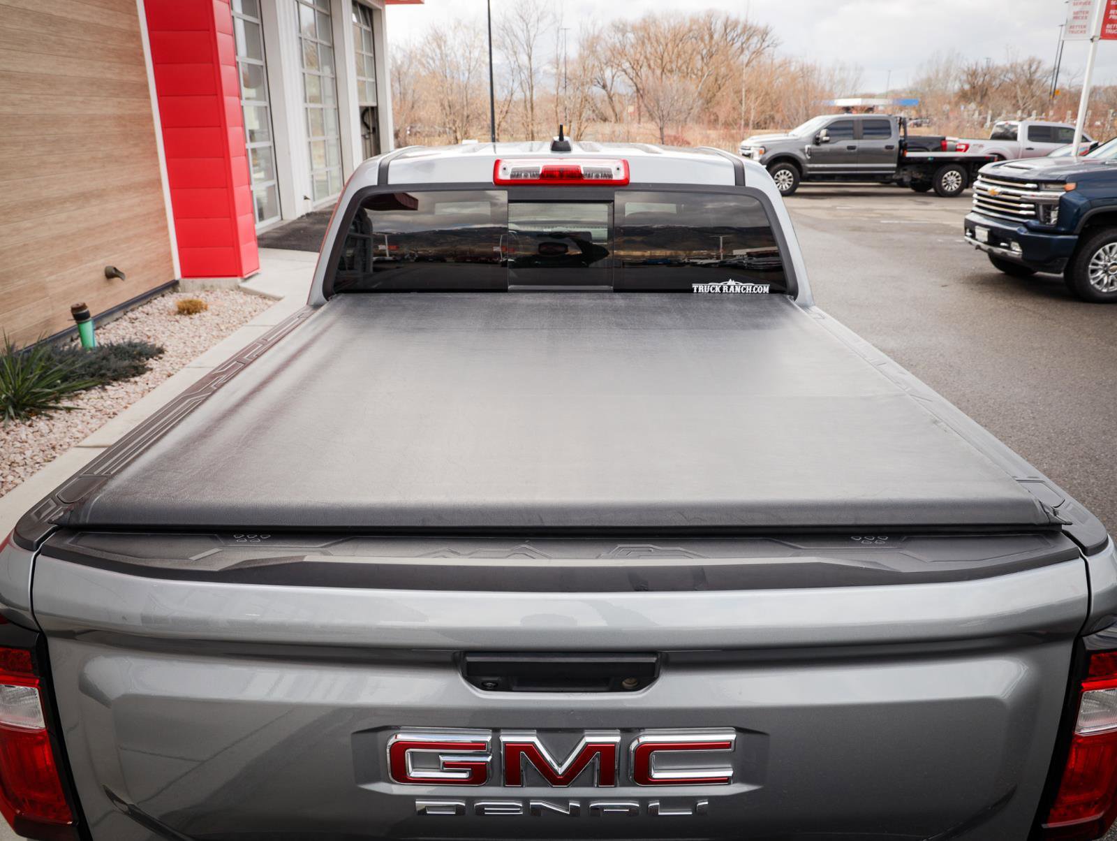 Used 2023 GMC Canyon Denali image 6