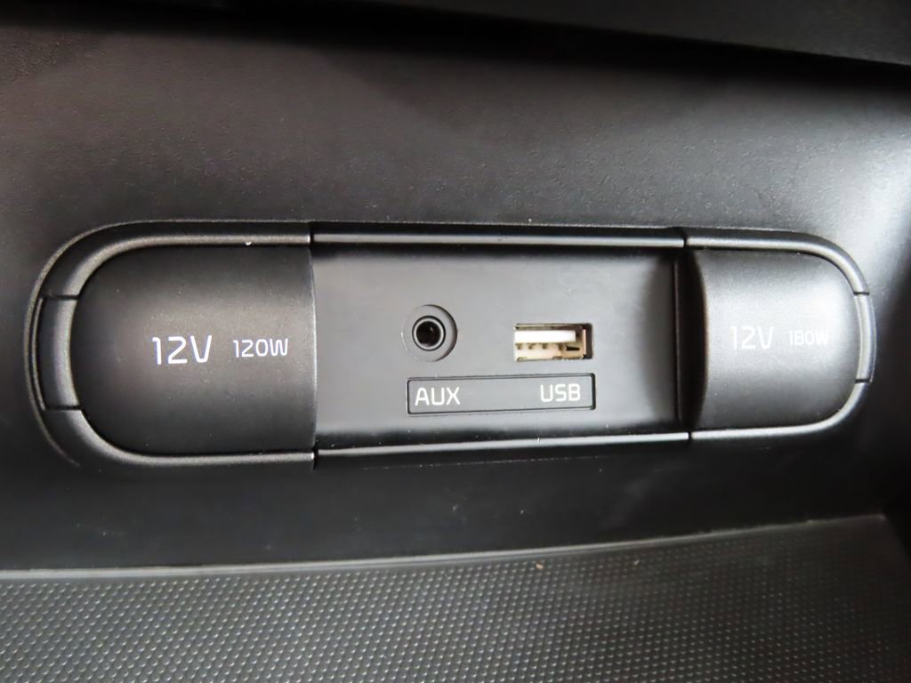 Used 2016 Kia Soul ! w/ Premium Package FWD image 11