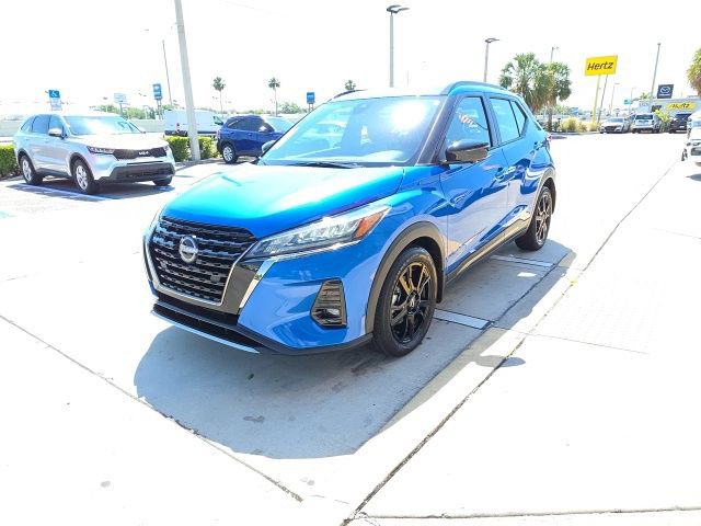 Used 2022 Nissan Kicks SR w/ Premium Package image 8