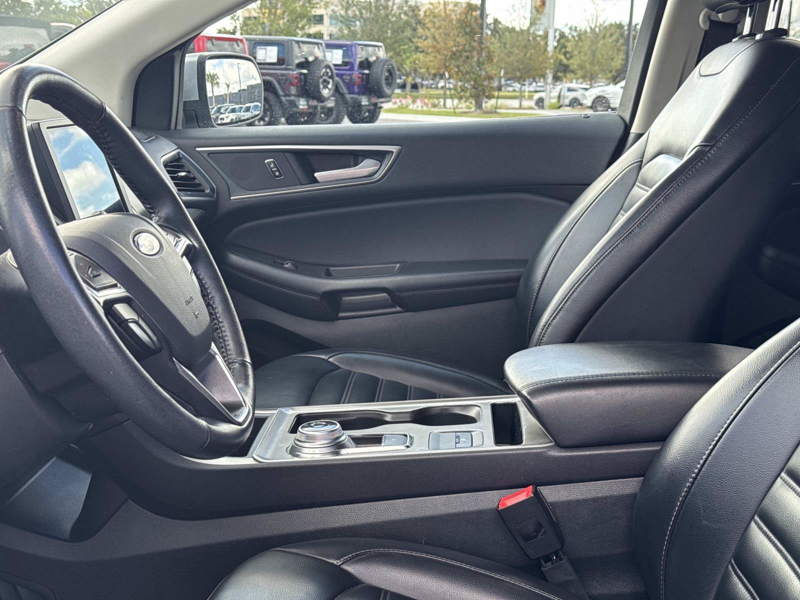 Used 2024 Ford Edge SEL AWD/4WD image 14