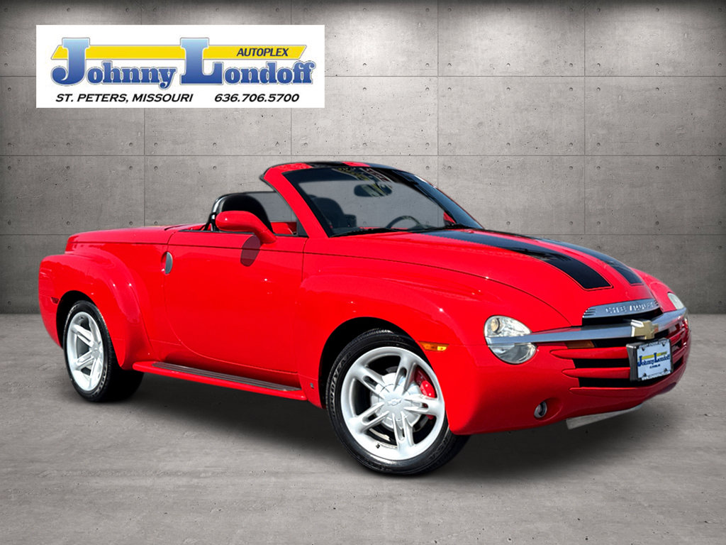 Used 2006 Chevrolet SSR w/ Preferred Equipment Group RWD image 1