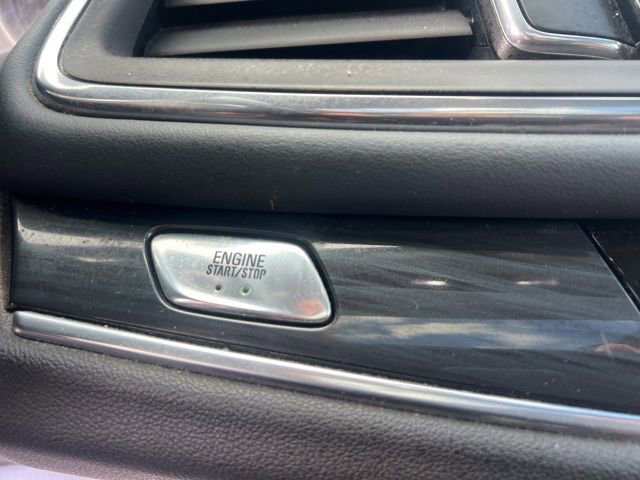 Used 2020 Buick Enclave Essence w/ Sport Touring Edition image 33