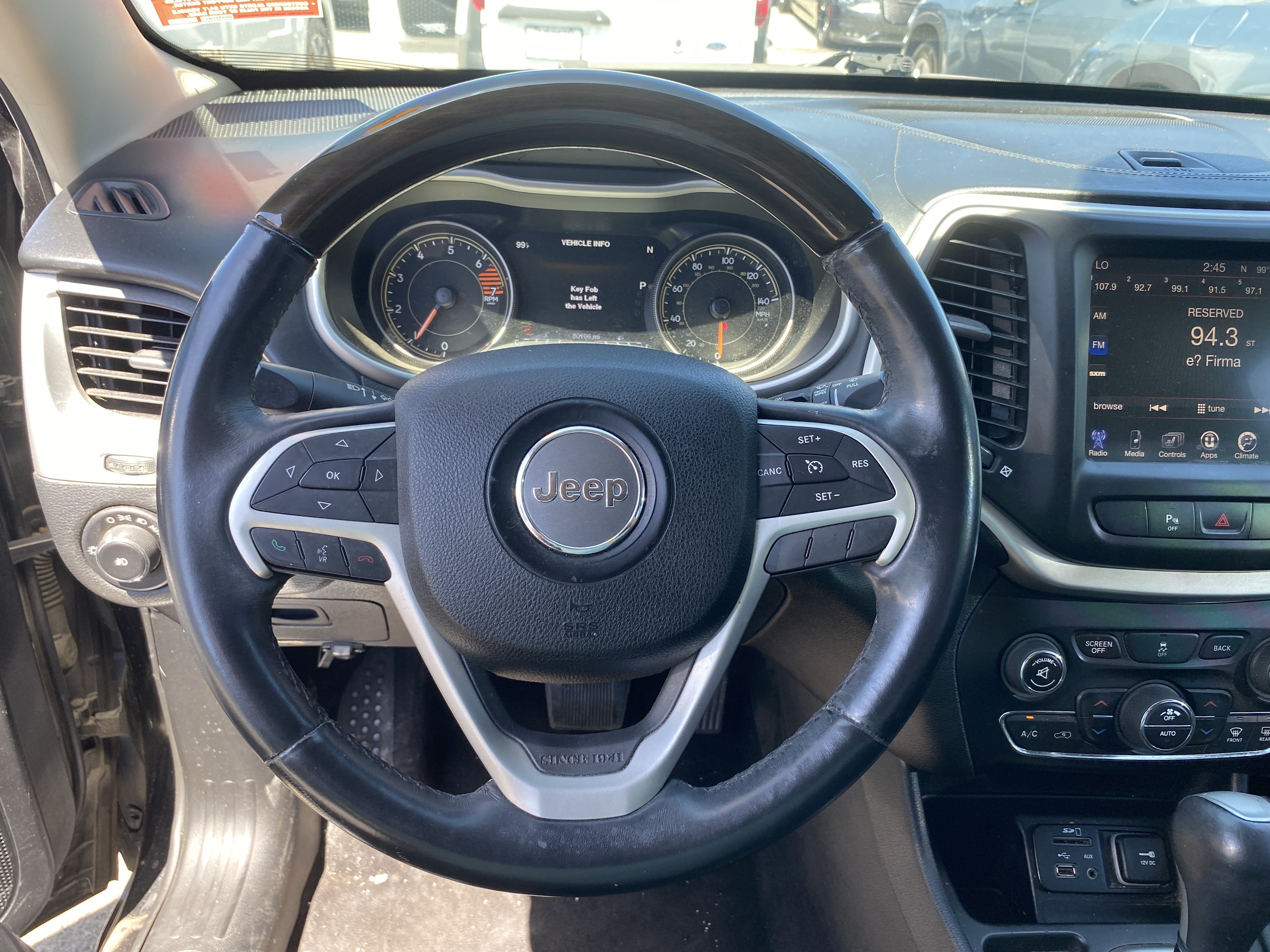 Used 2016 Jeep Cherokee Overland FWD image 11