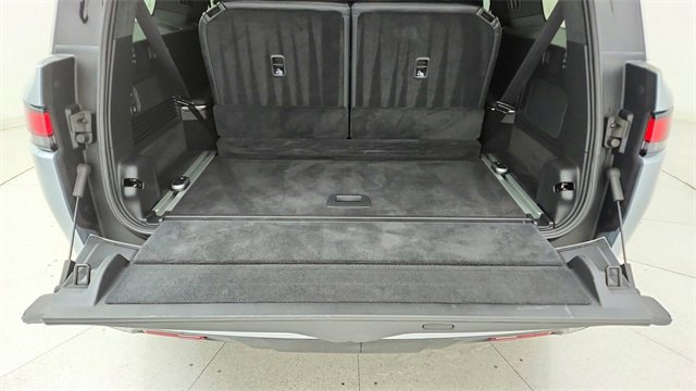 Used 2025 Rivian R1S Adventure image 14