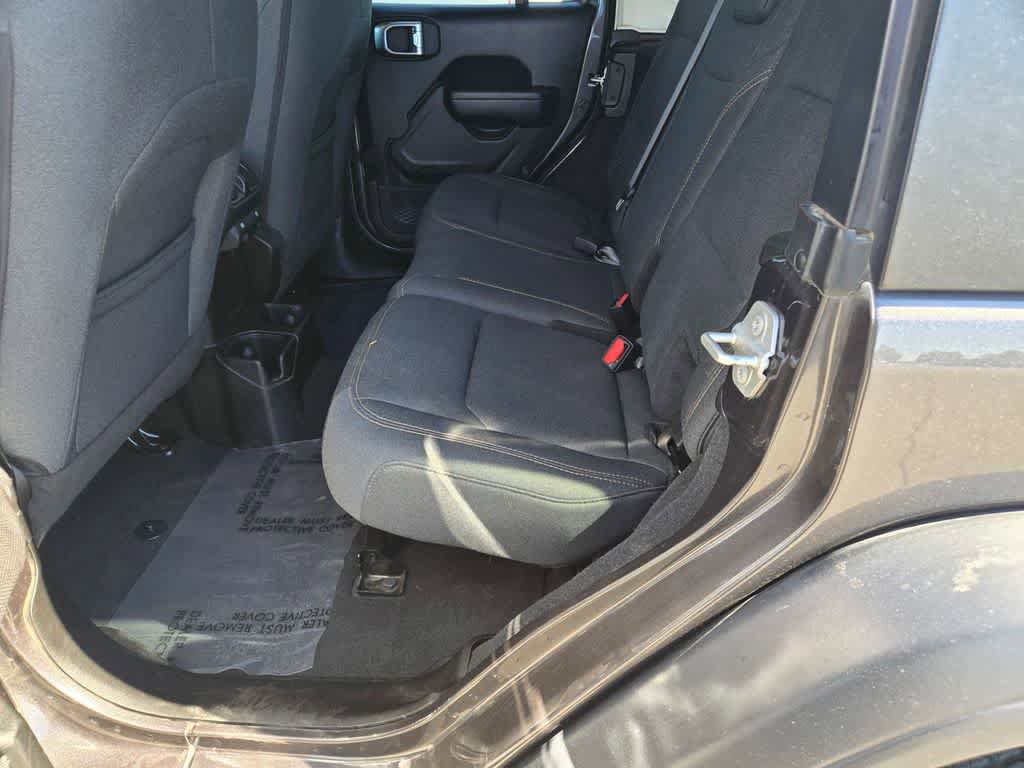 Used 2024 Jeep Wrangler Sport S image 12