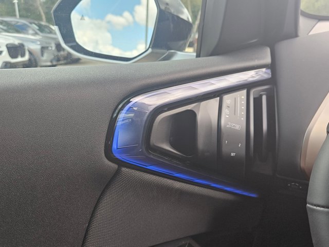 Certified 2025 BMW X3 xDrive30i w/ Premium Package image 18