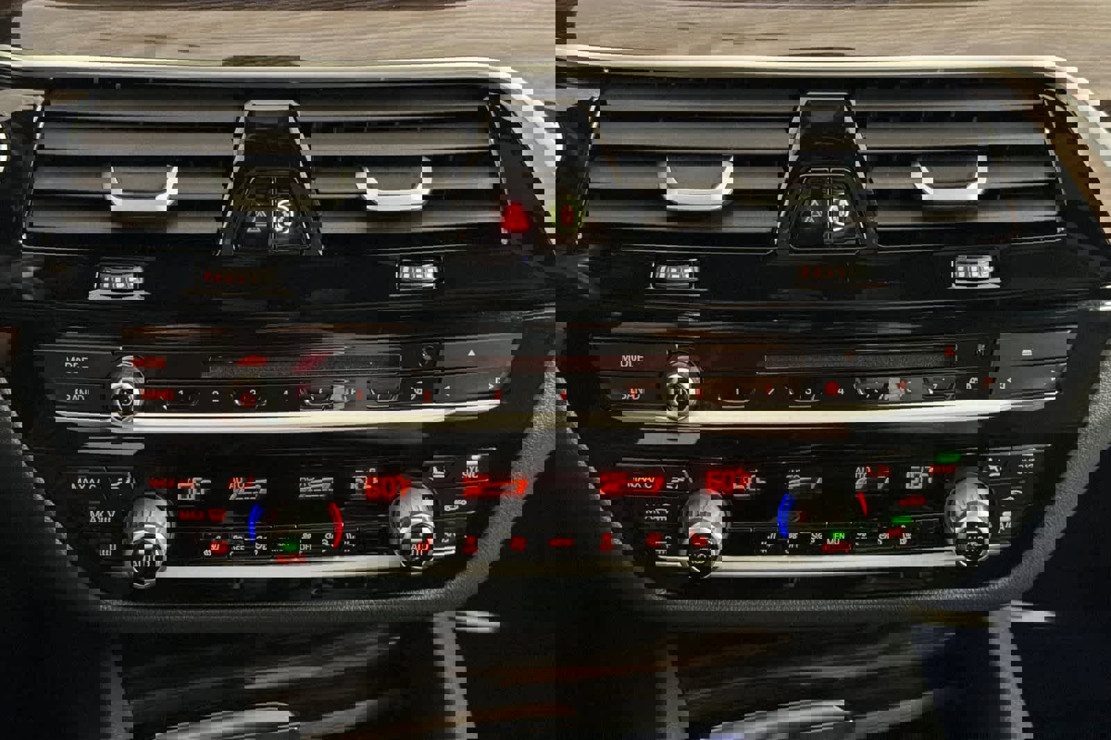 Used 2019 BMW 530e w/ Convenience Package image 20