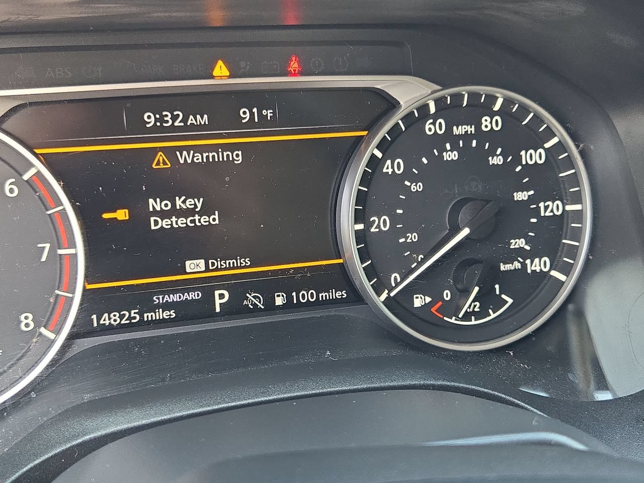 Used 2025 Nissan Rogue S FWD image 11