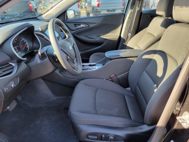 Used 2025 Chevrolet Malibu LT FWD image 8