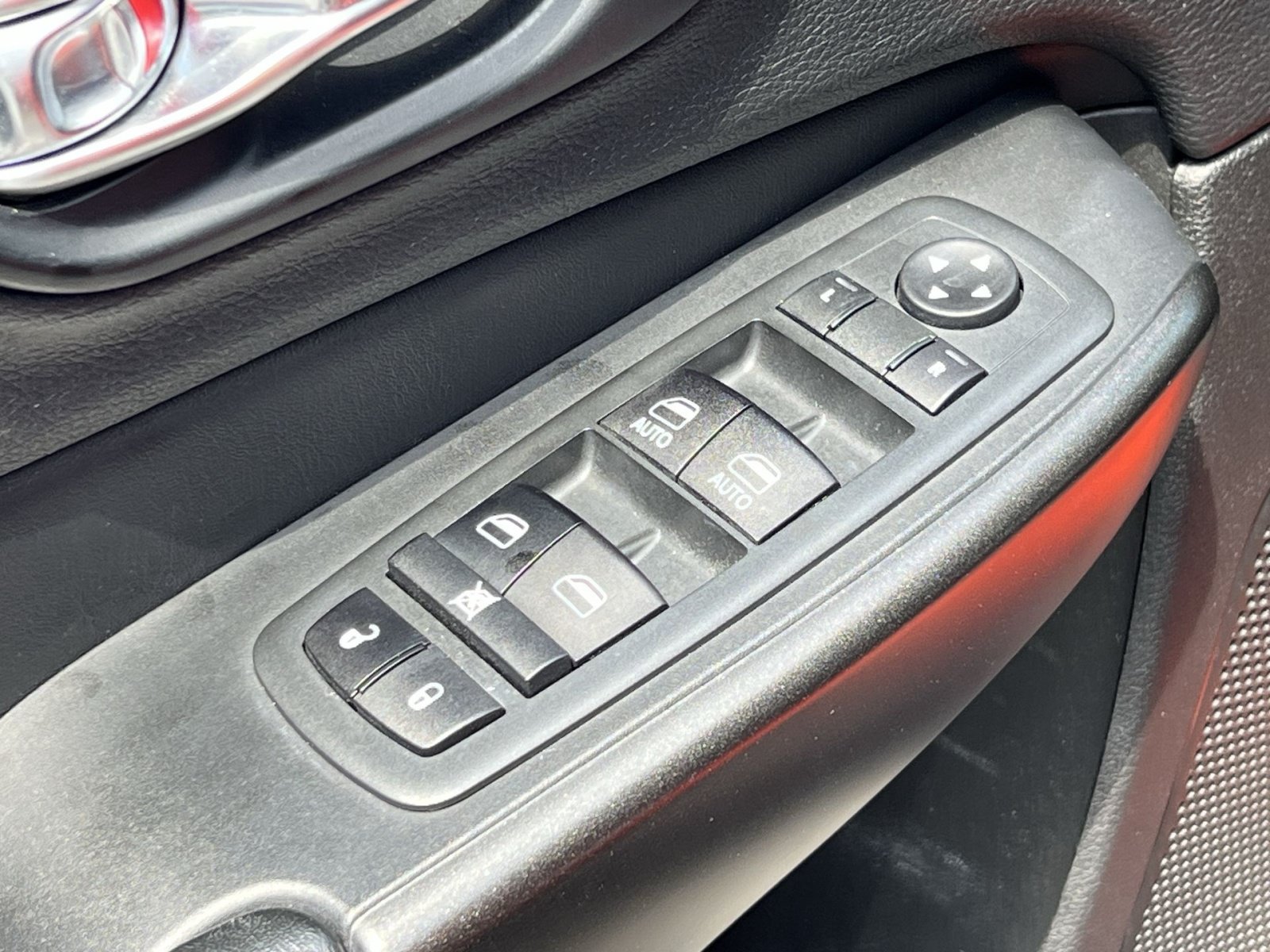 Used 2021 Jeep Cherokee Trailhawk w/ Sun, Sound & Nav Group AWD/4WD image 20
