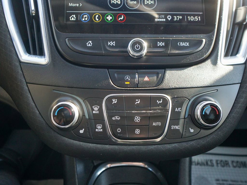 Used 2021 Chevrolet Malibu LT image 24