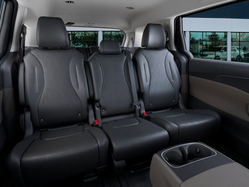New 2026 Kia Carnival image 16