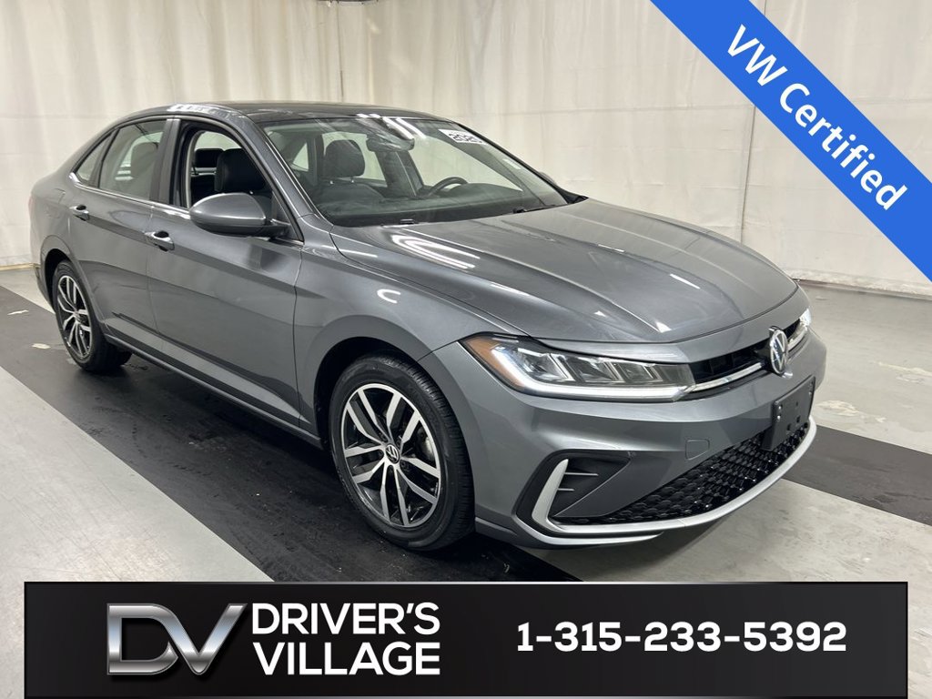 Used 2025 Volkswagen Jetta SE w/ Sunroof Package