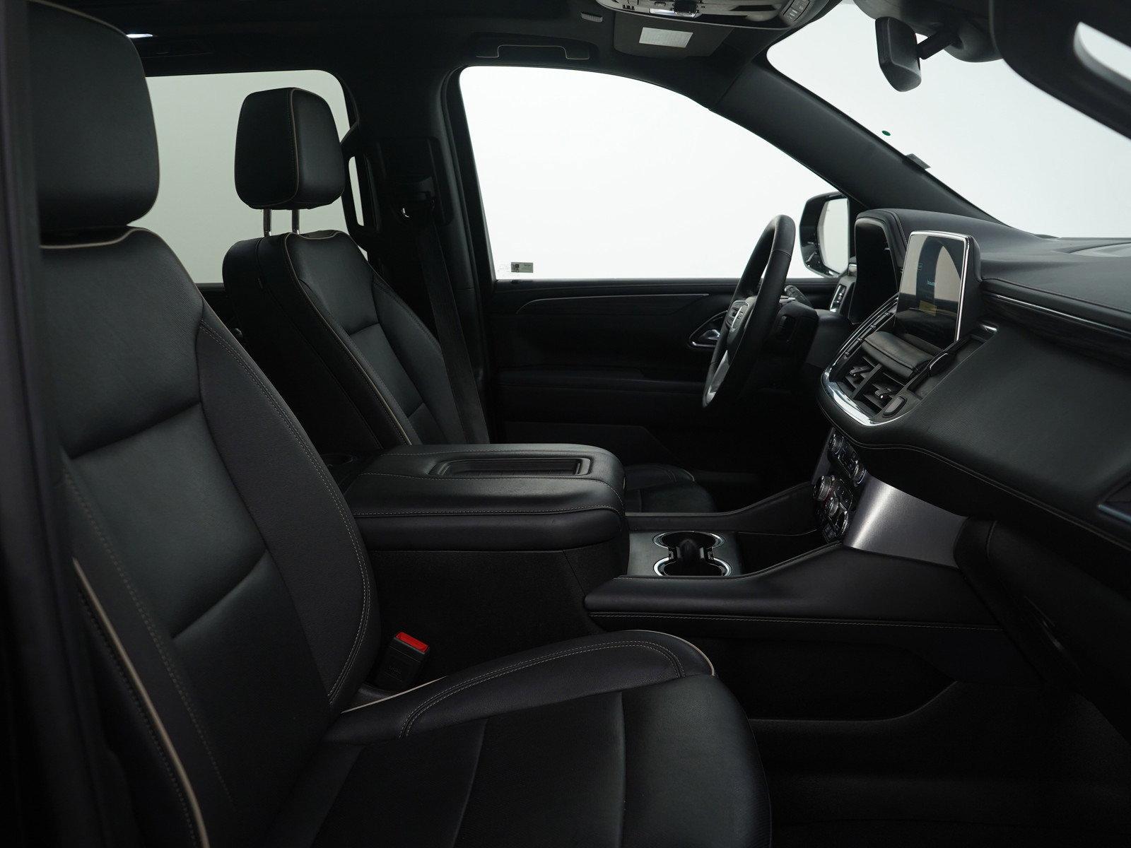 Used 2023 GMC Yukon XL SLT image 11