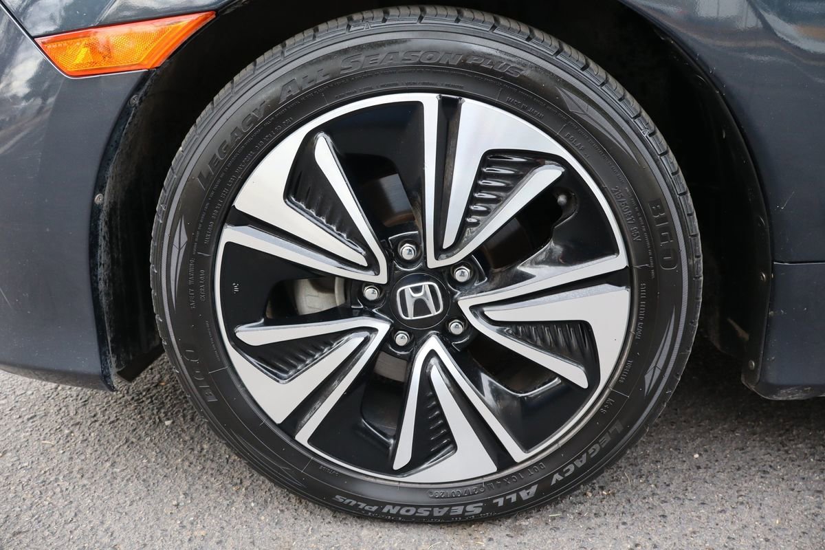 Used 2017 Honda Civic EX-L image 42