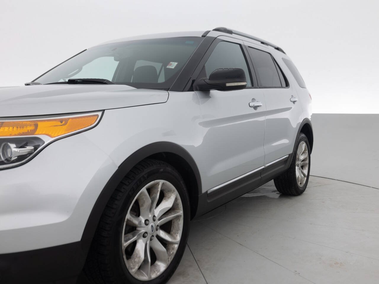 Used 2013 Ford Explorer XLT AWD/4WD image 12