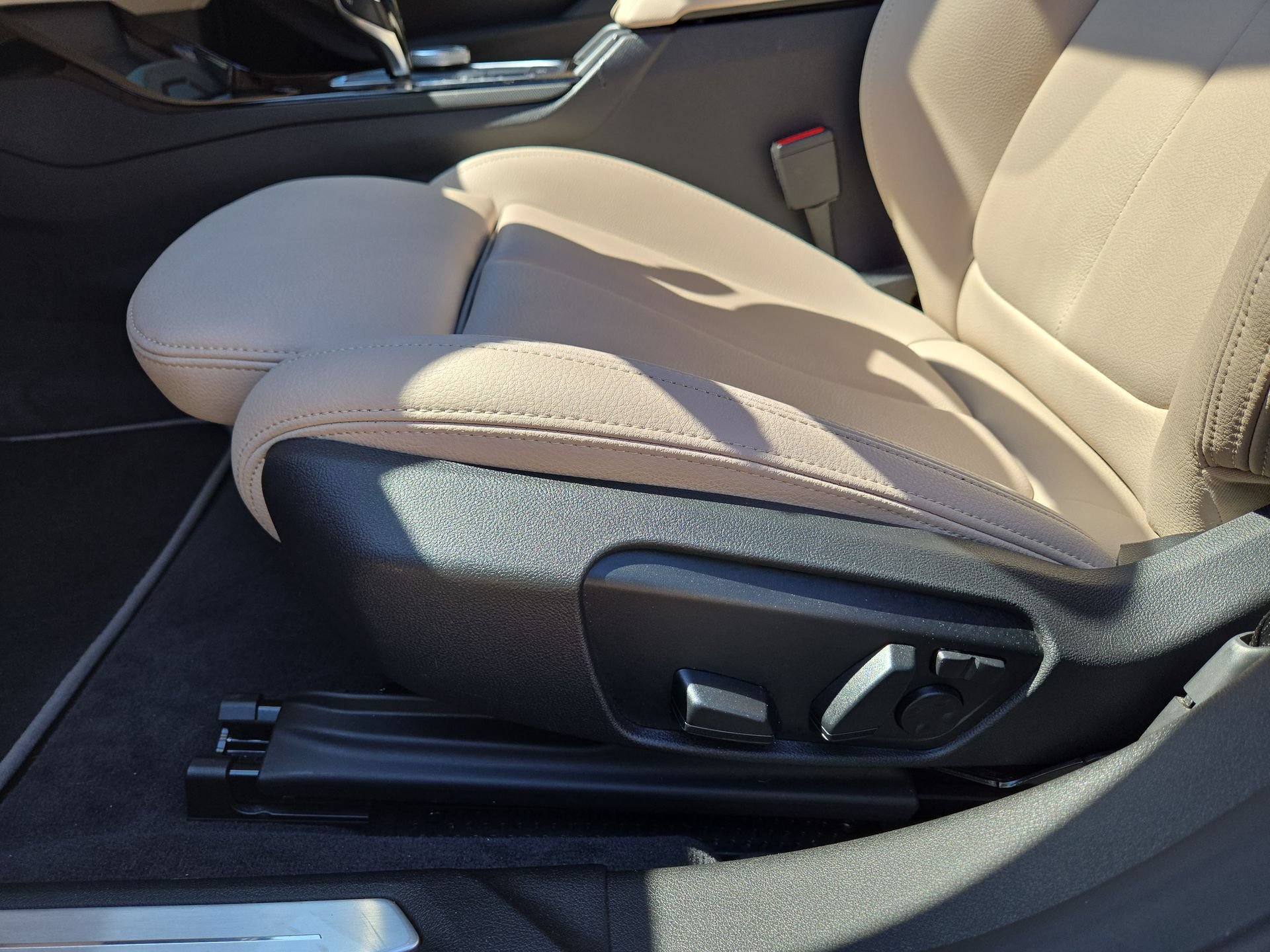Used 2024 BMW 228i Gran Coupe w/ Convenience Package FWD image 17