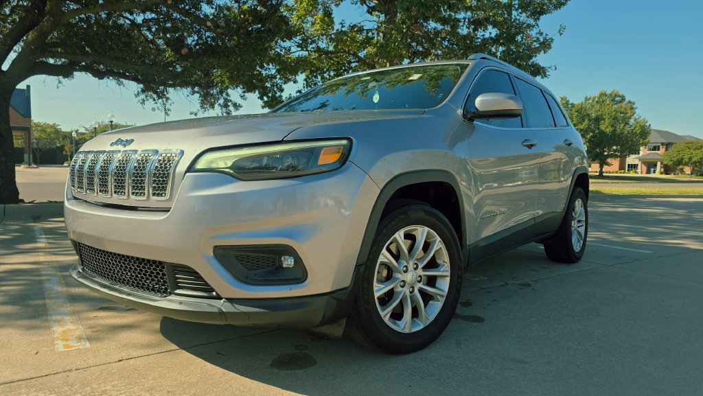 Used 2019 Jeep Cherokee Latitude w/ Popular Appearance Group