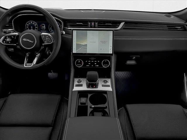 New 2026 Jaguar F-PACE R-Dynamic S image 3