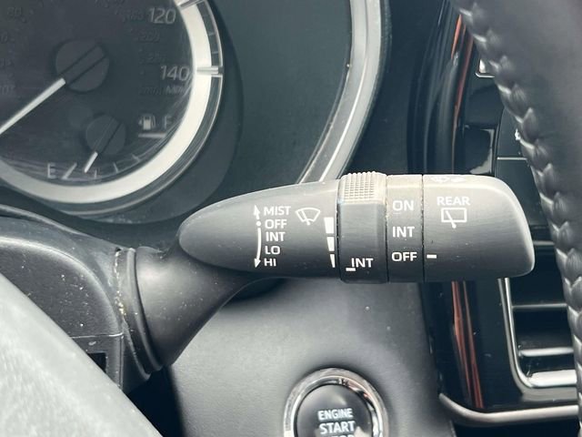 Used 2023 Toyota Highlander XLE AWD/4WD image 26