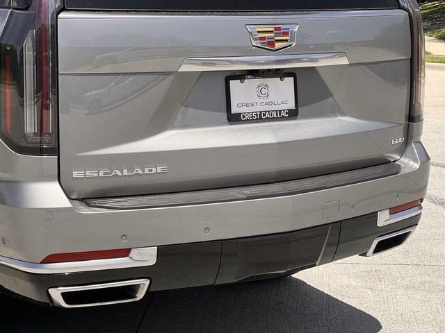 New 2026 Cadillac Escalade ESV Platinum Luxury AWD/4WD image 6