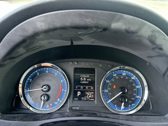 Used 2018 Toyota Corolla LE image 15