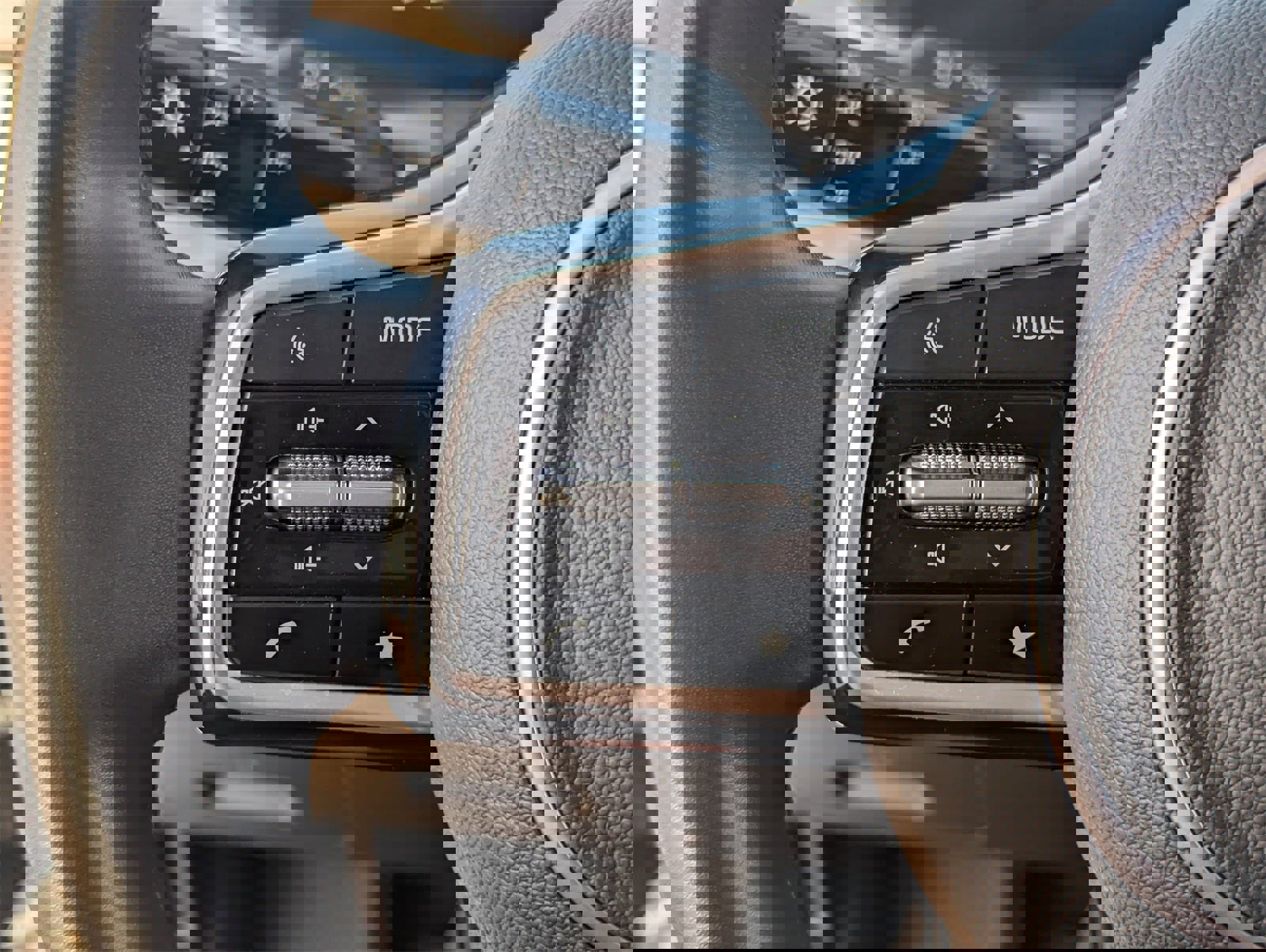 Used 2024 Kia Carnival SX image 27