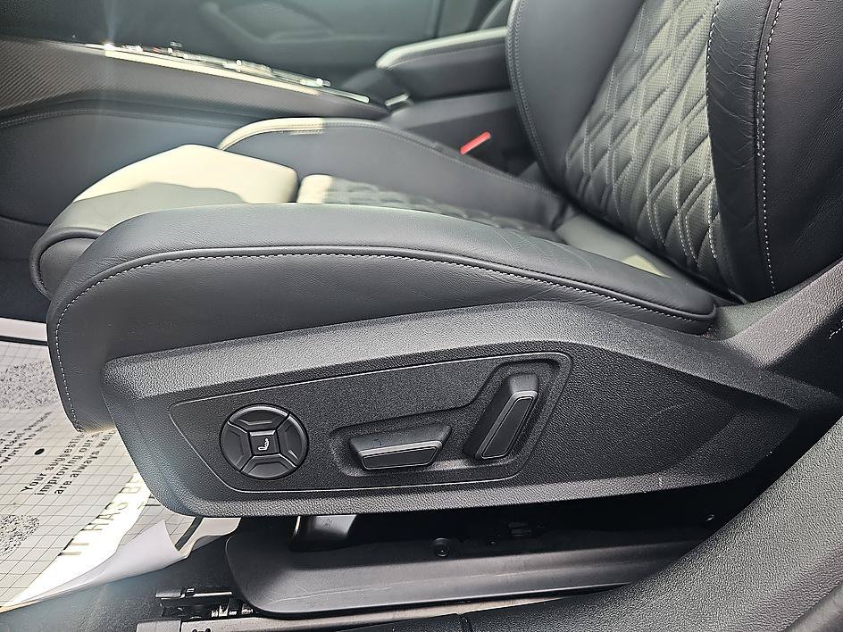 Used 2025 Audi S5 Prestige AWD/4WD image 12