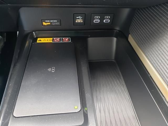 New 2026 Toyota Camry SE FWD image 16