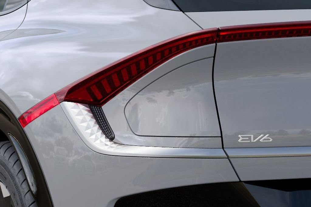New 2026 Kia EV6 Wind RWD image 13