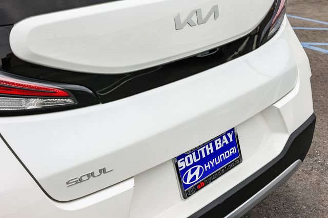 Used 2024 Kia Soul LX w/ Option Group 015 FWD image 7