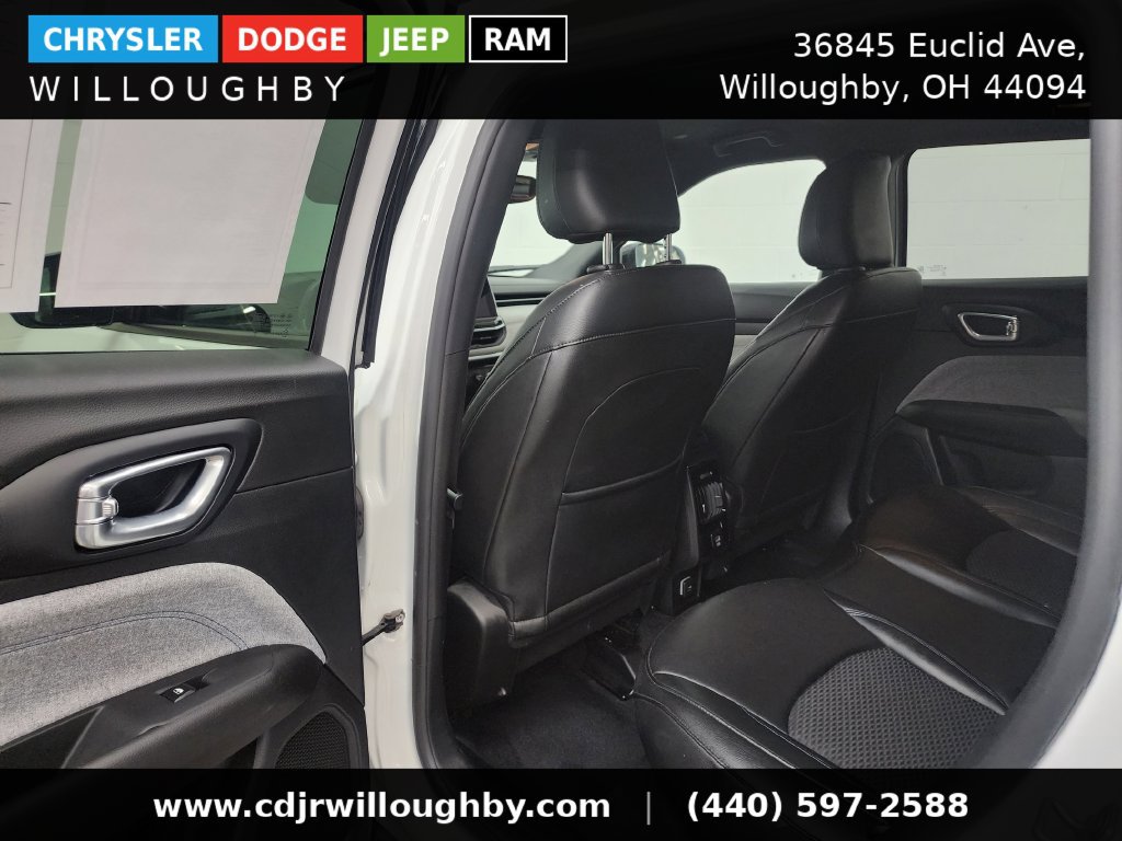 Used 2024 Jeep Compass Latitude AWD/4WD image 24
