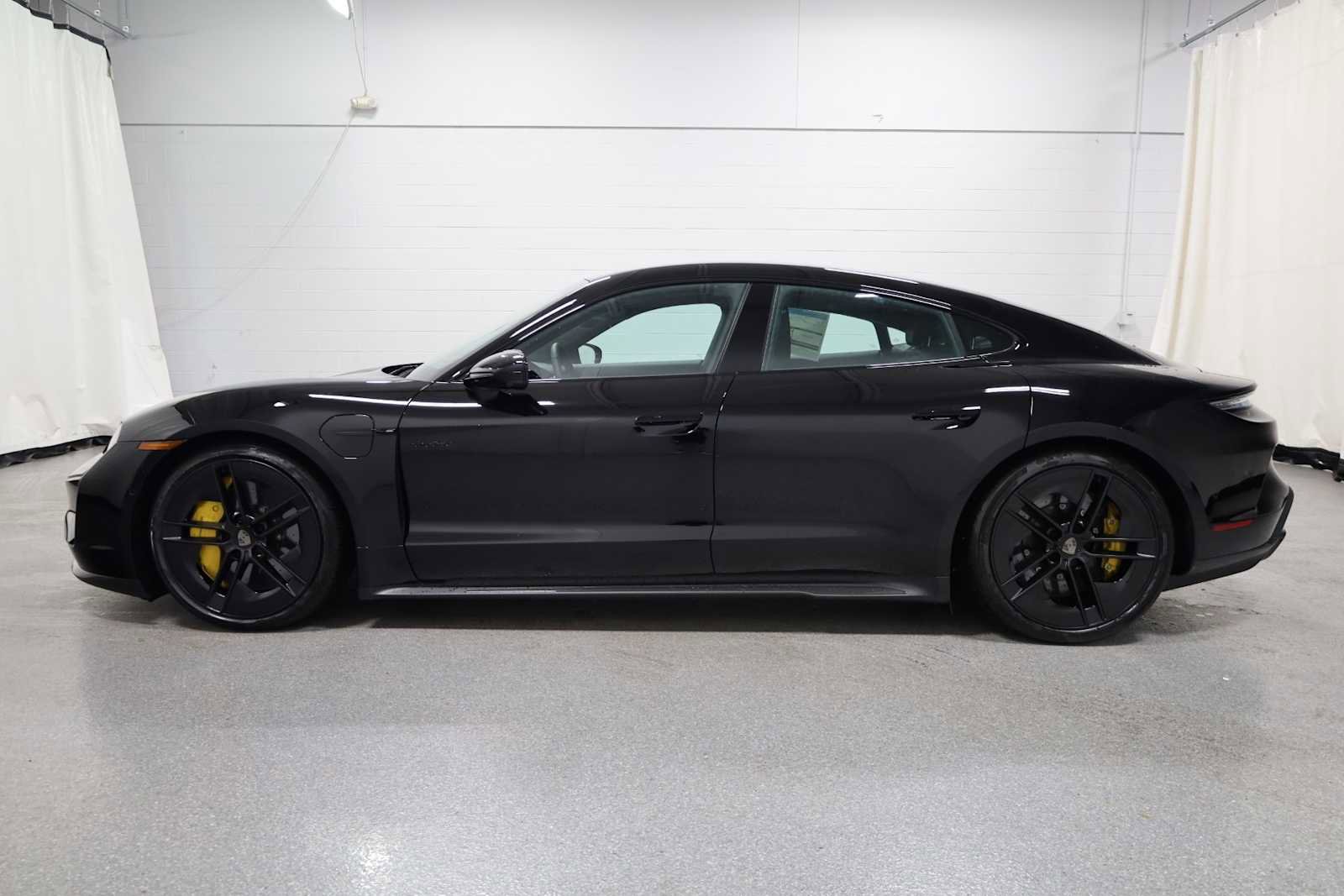 New 2025 Porsche Taycan Turbo image 2