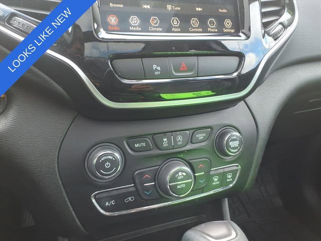 Certified 2019 Jeep Cherokee Limited image 17