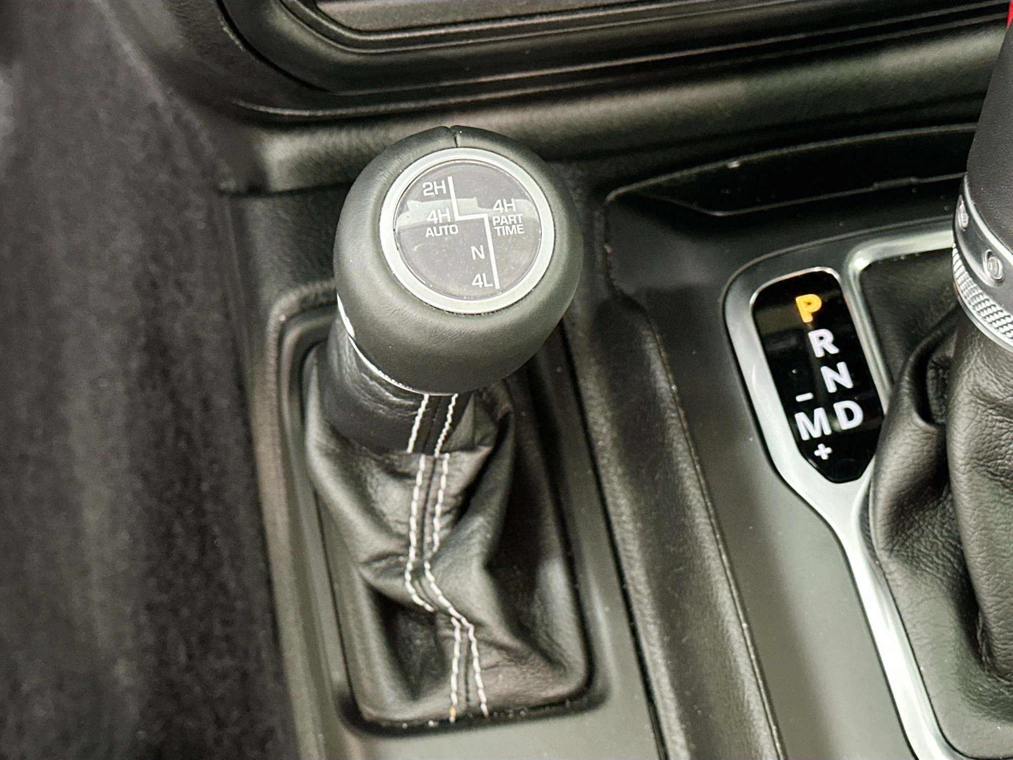 Used 2023 Jeep Wrangler Unlimited Sahara w/ Cold Weather Group AWD/4WD image 22