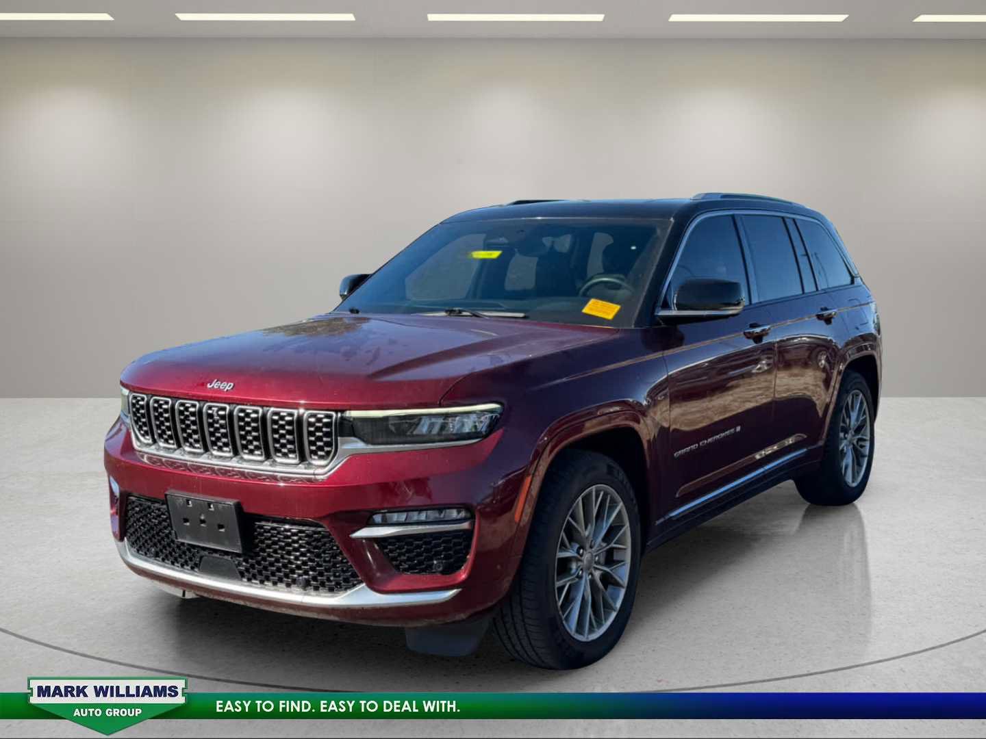 Used 2022 Jeep Grand Cherokee Summit AWD/4WD image 2