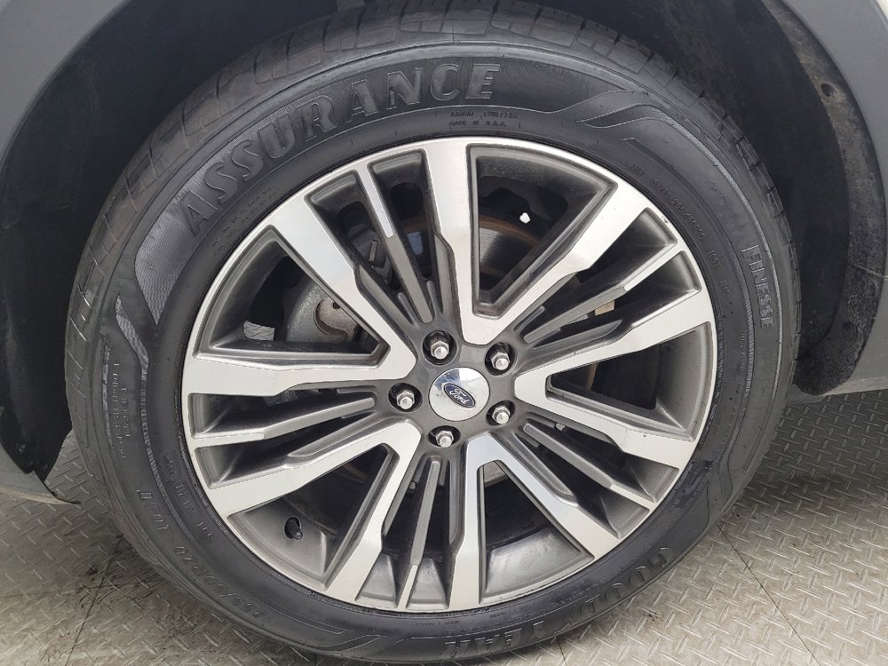 Used 2017 Ford Explorer Platinum AWD/4WD image 31