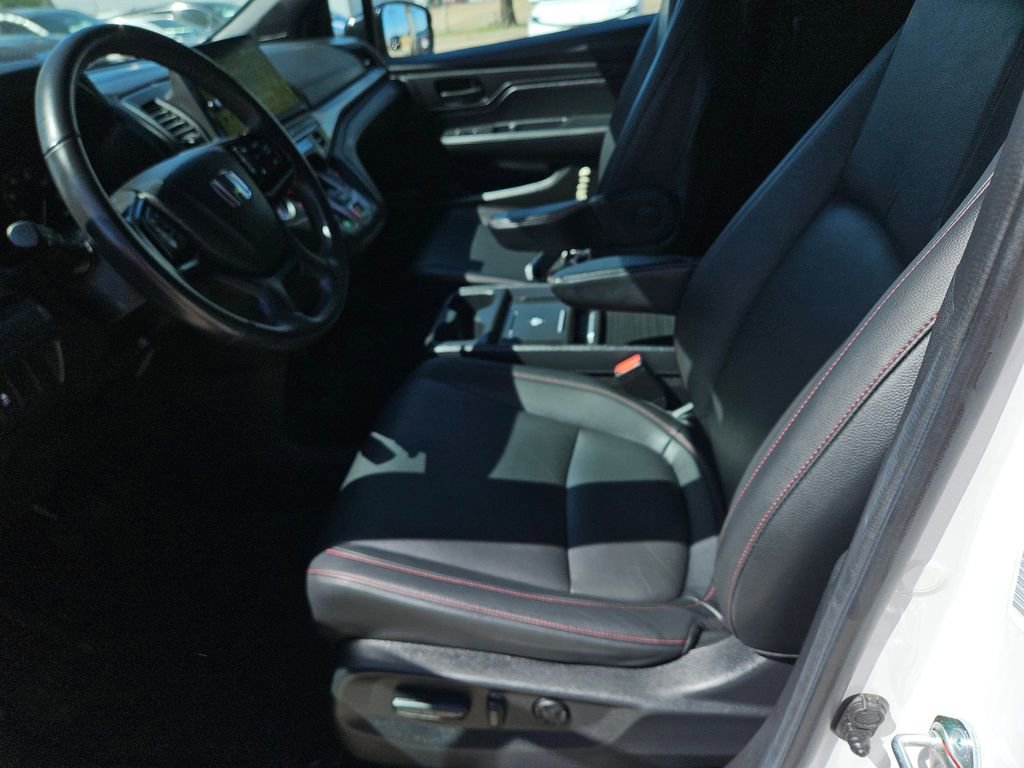 Used 2025 Honda Odyssey Sport-L image 11