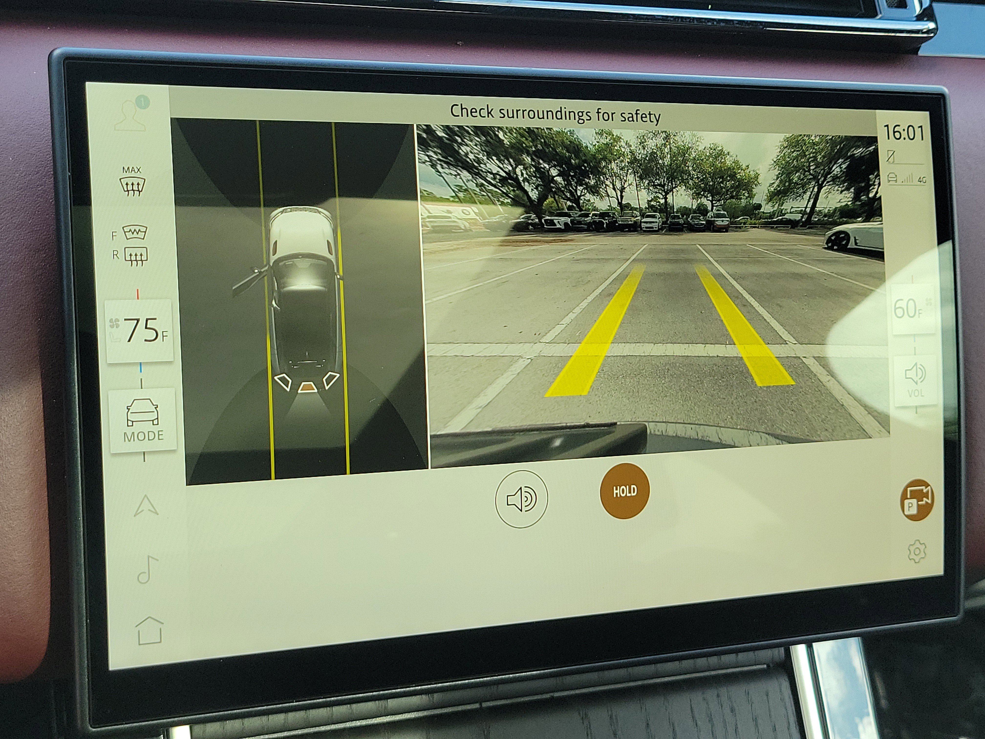 Used 2024 Land Rover Range Rover Velar Dynamic HSE image 30