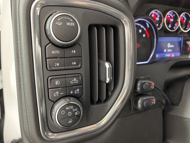 Used 2022 Chevrolet Silverado 1500 LT Trail Boss w/ LT Trail Boss Premium Package AWD/4WD image 26