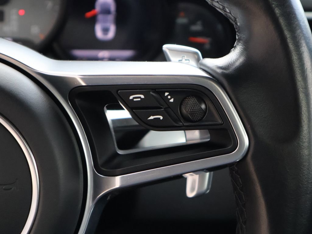 Used 2017 Porsche 911 Carrera 4S image 29