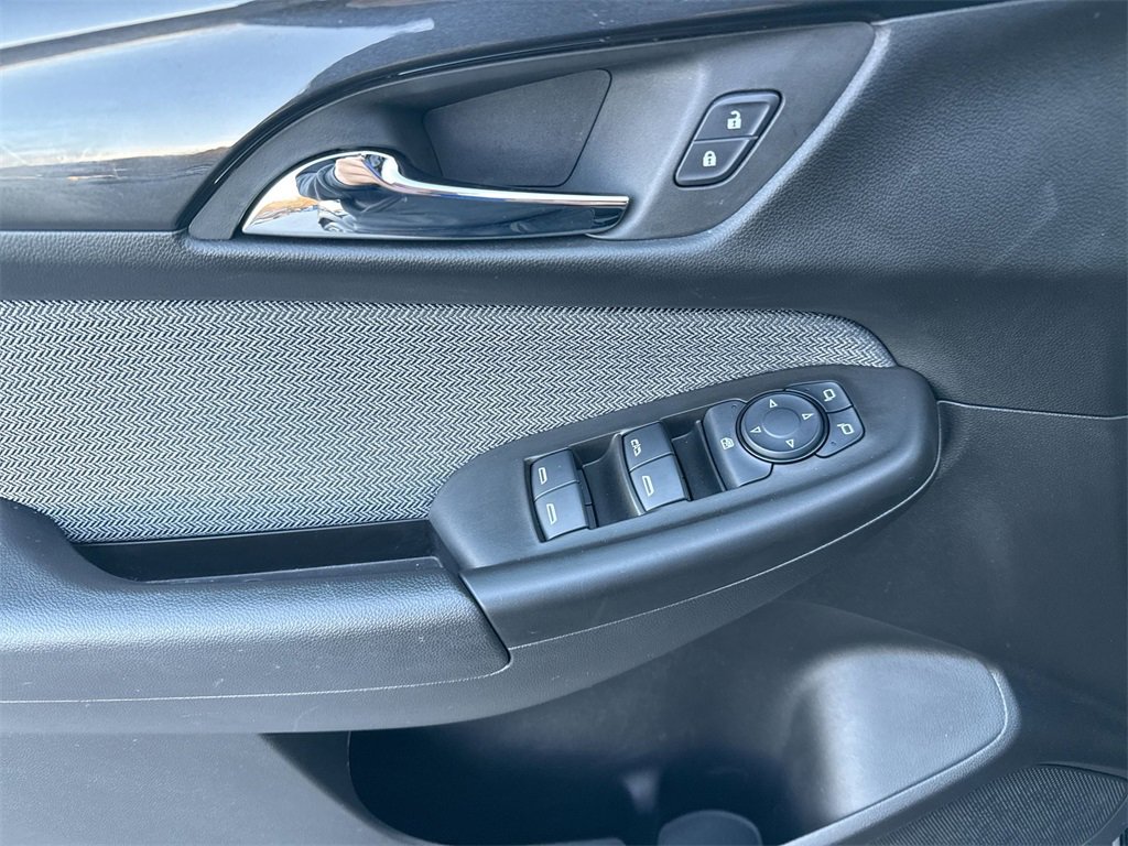 Used 2025 Chevrolet TrailBlazer LT image 15